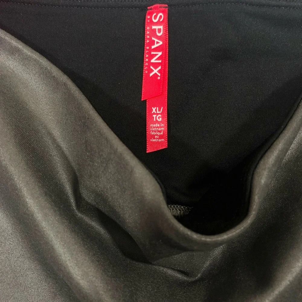 SPANX Gray Gunmetal Moto Faux Leather Leggings - Picture 4 of 5